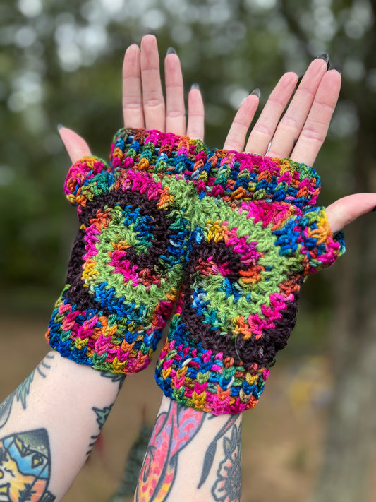 Wreckless Swirl Fingerless Gloves