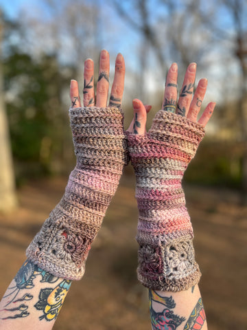 Radiant Daydreamer Gloves