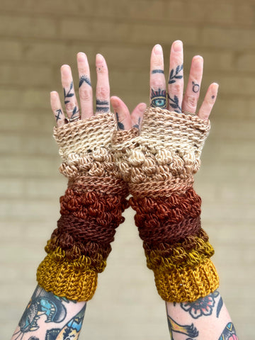 Earthy Wobble Bobble Gloves