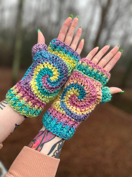 Spiral Fingerless Gloves Crochet Pattern