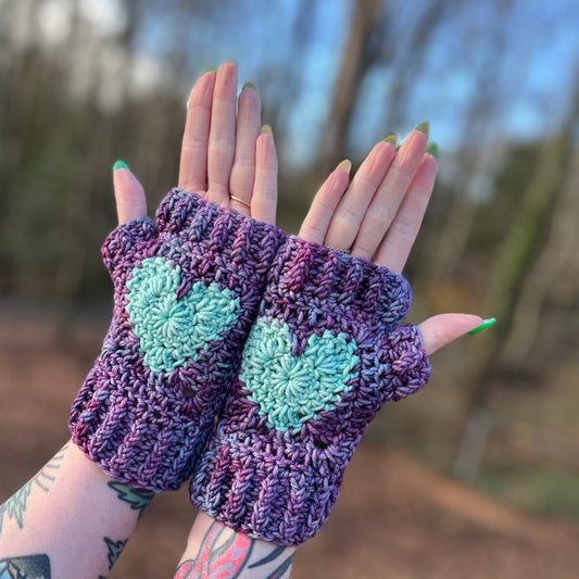 Sweetheart Fingerless Mitts Crochet Pattern